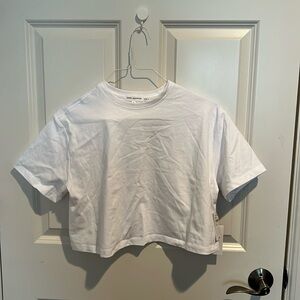 Good American size one cropped tee